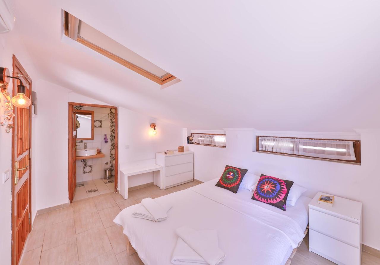 Апарт отель Kas Yoga House Экстерьер фото